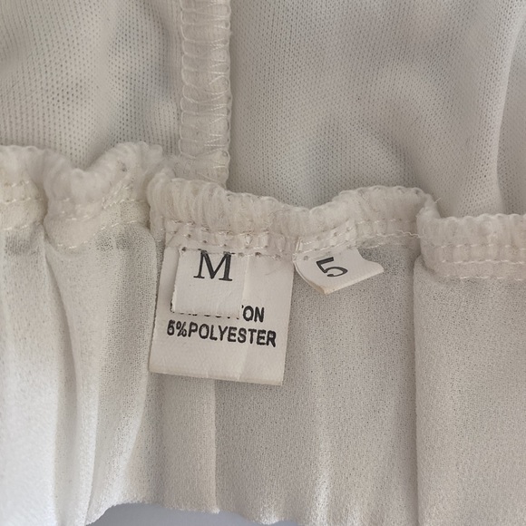 White crochet tasseled shorts - Picture 3 of 3